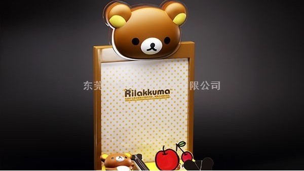 怎樣評定我們定制的亞克力展示架質量的好壞？