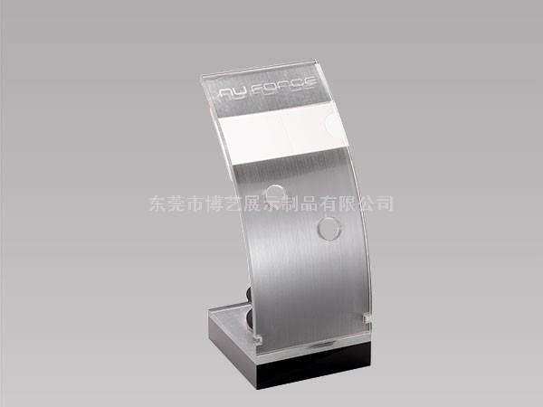 大型超市如何用亞克力制品來展現商品，讓顧客有消費的沖動呢？